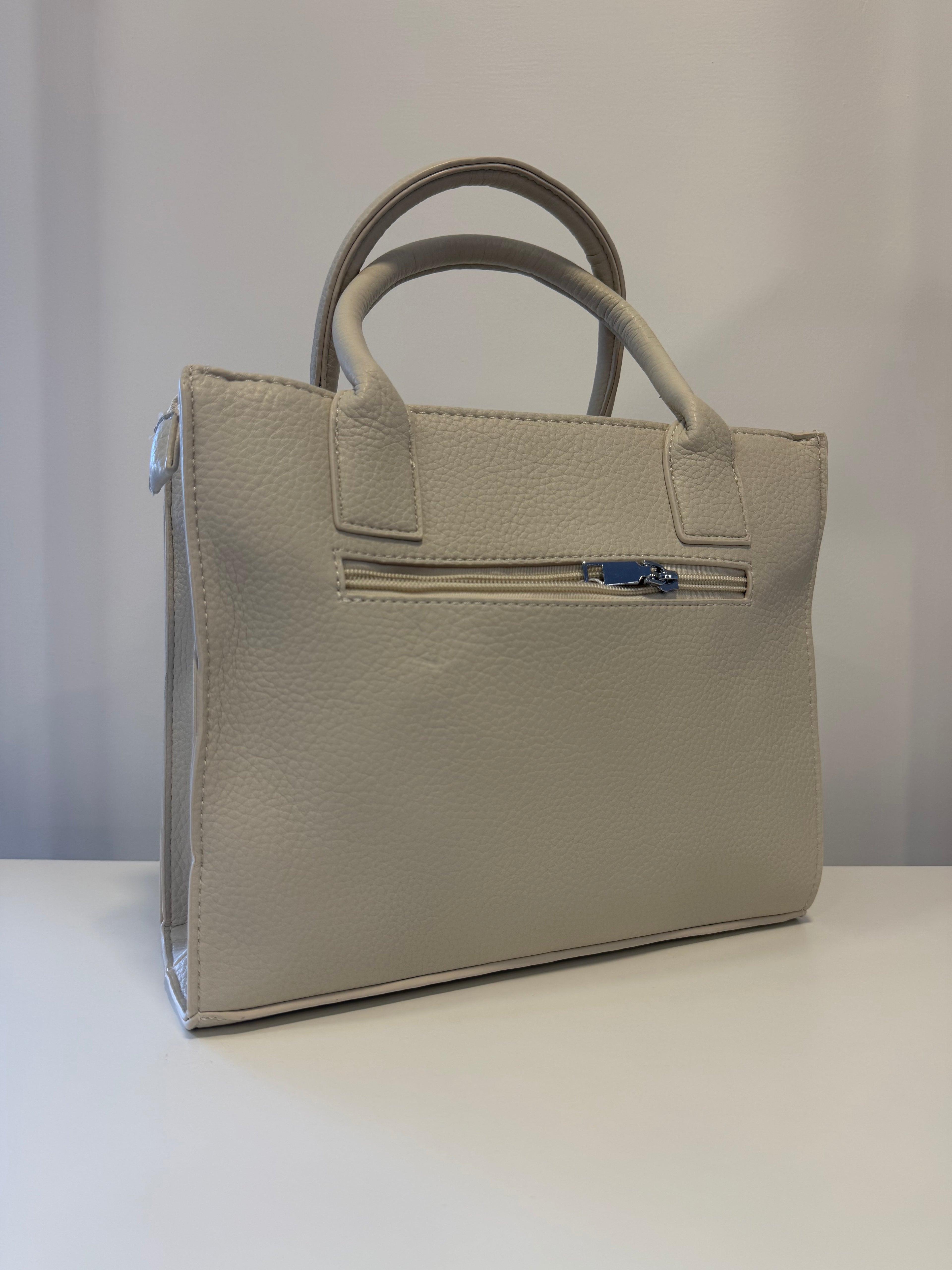 Borsa con tasca frontale