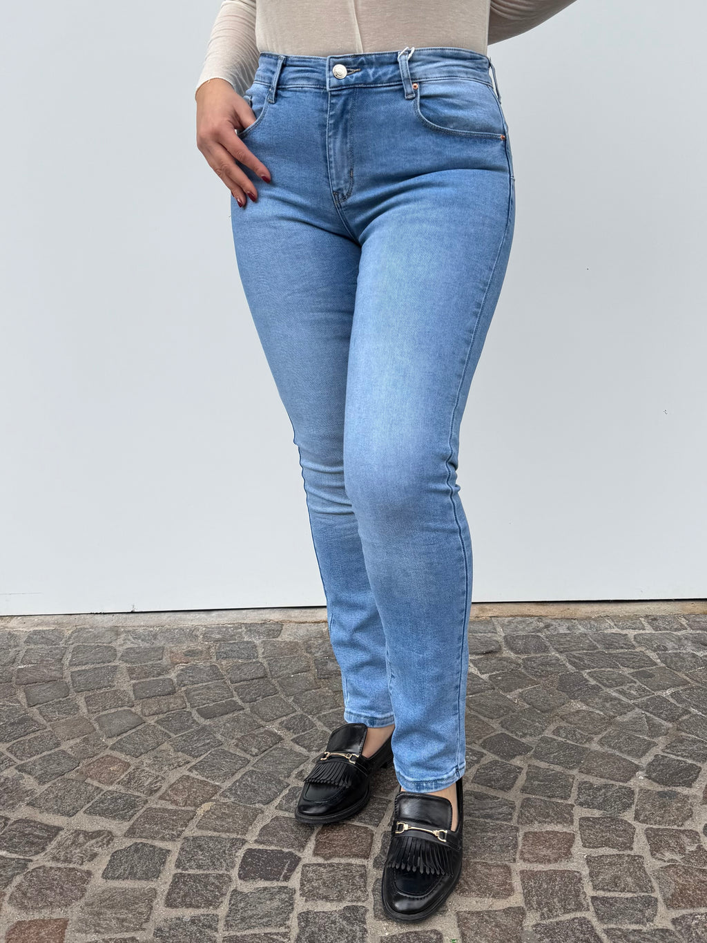 Jeans skinny lavaggio medio