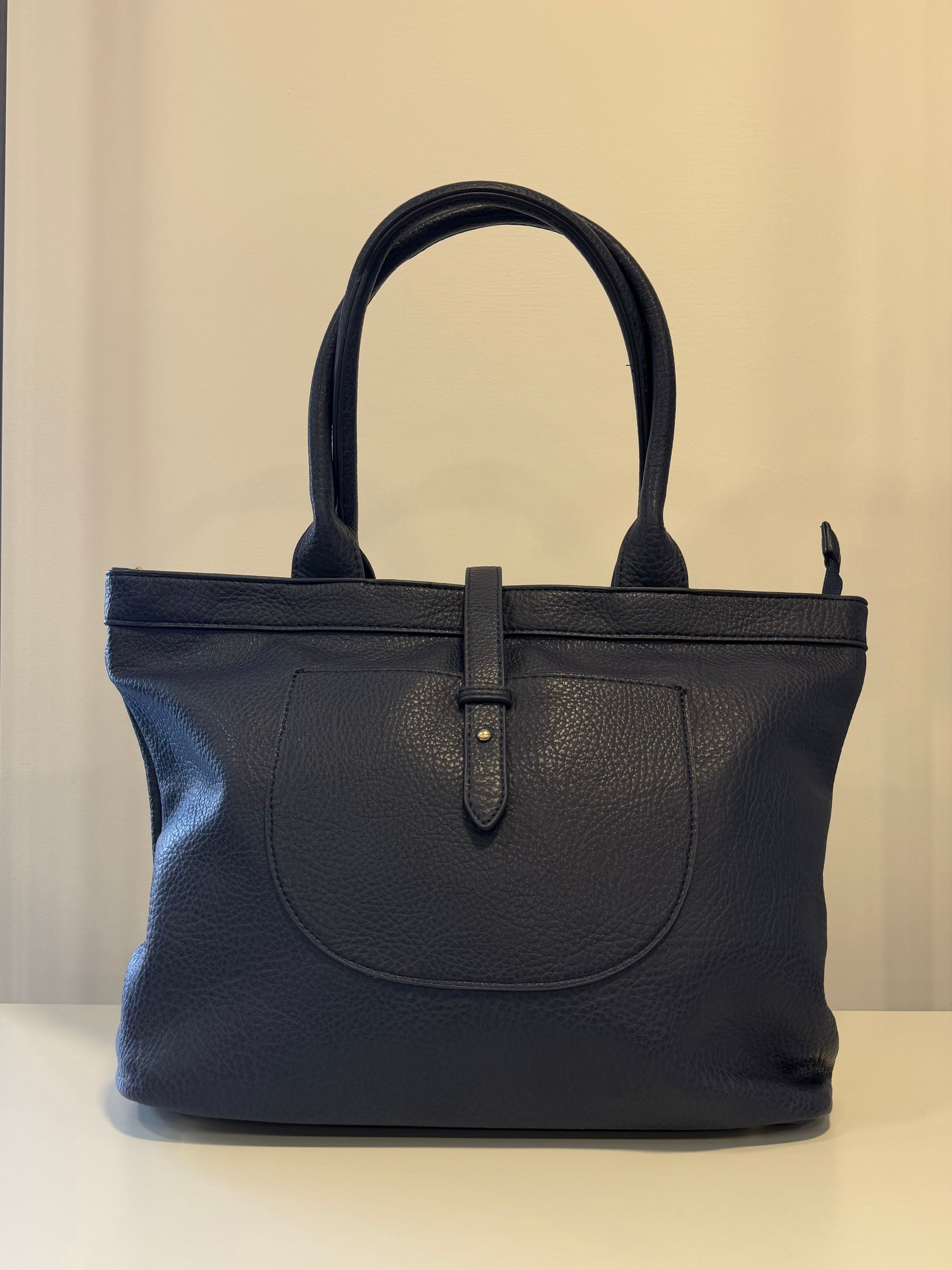 Borsa con tasca sul fronte