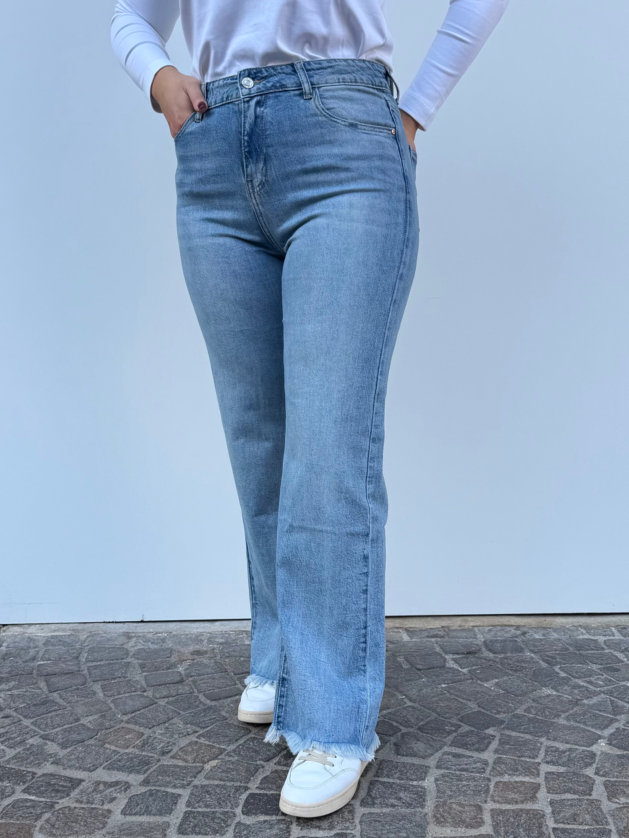 Jeans Gamba Dritta Sfrangiato