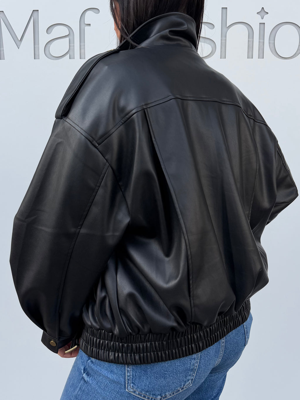 Giubbotto in ecopelle con collo alto