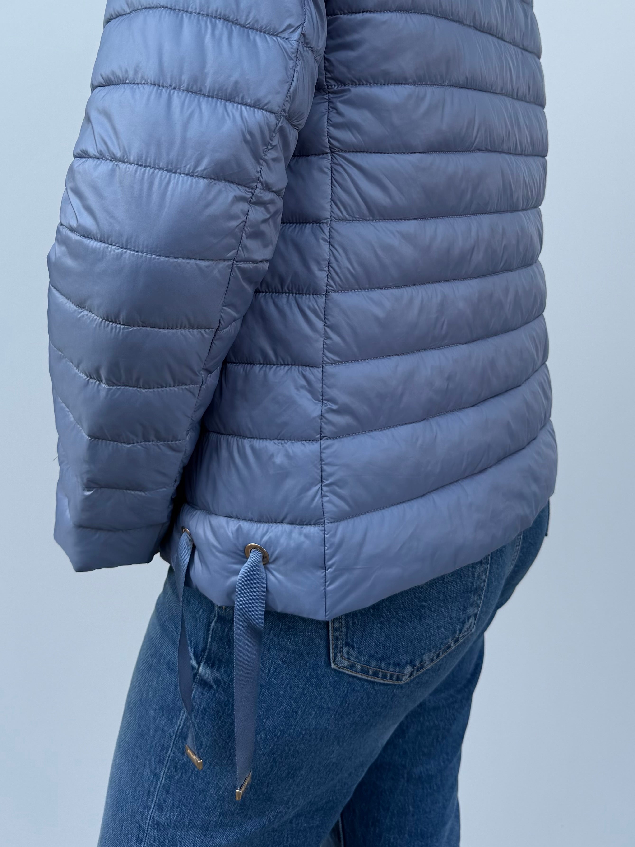 Piumino 100g con laccio laterale