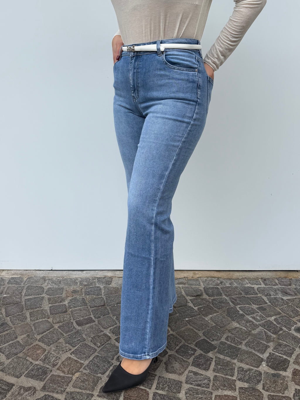 Jeans a palazzo lavaggio medio