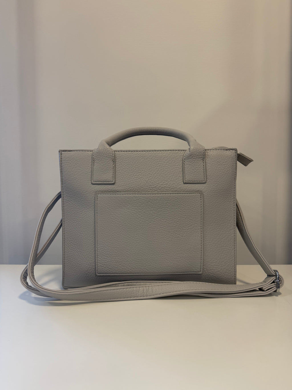 Borsa con tasca frontale