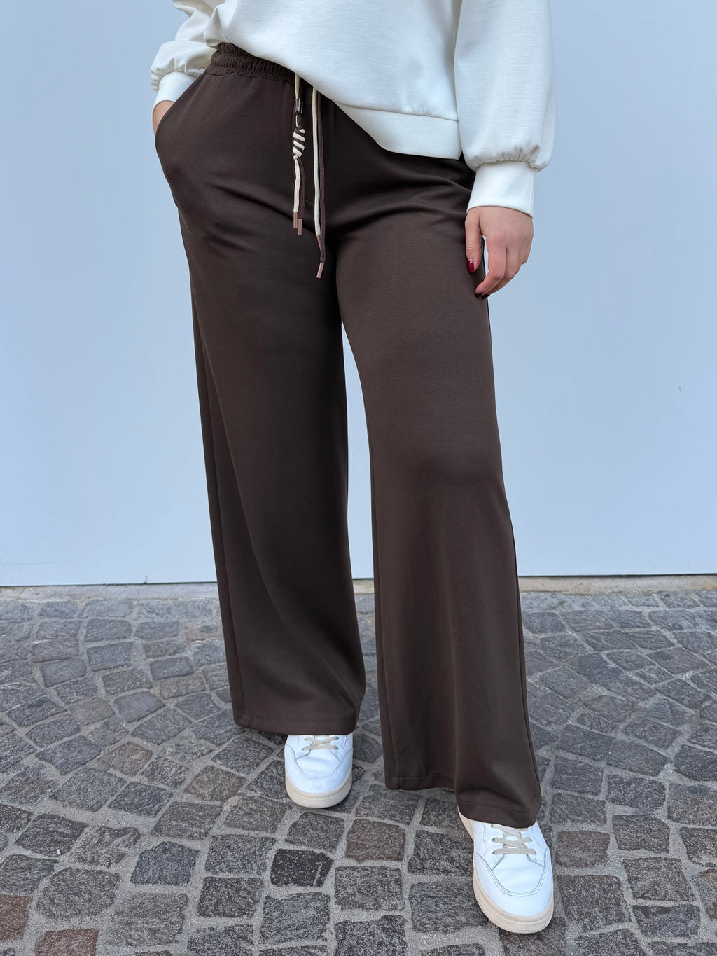 Pantalone tuta a palazzo