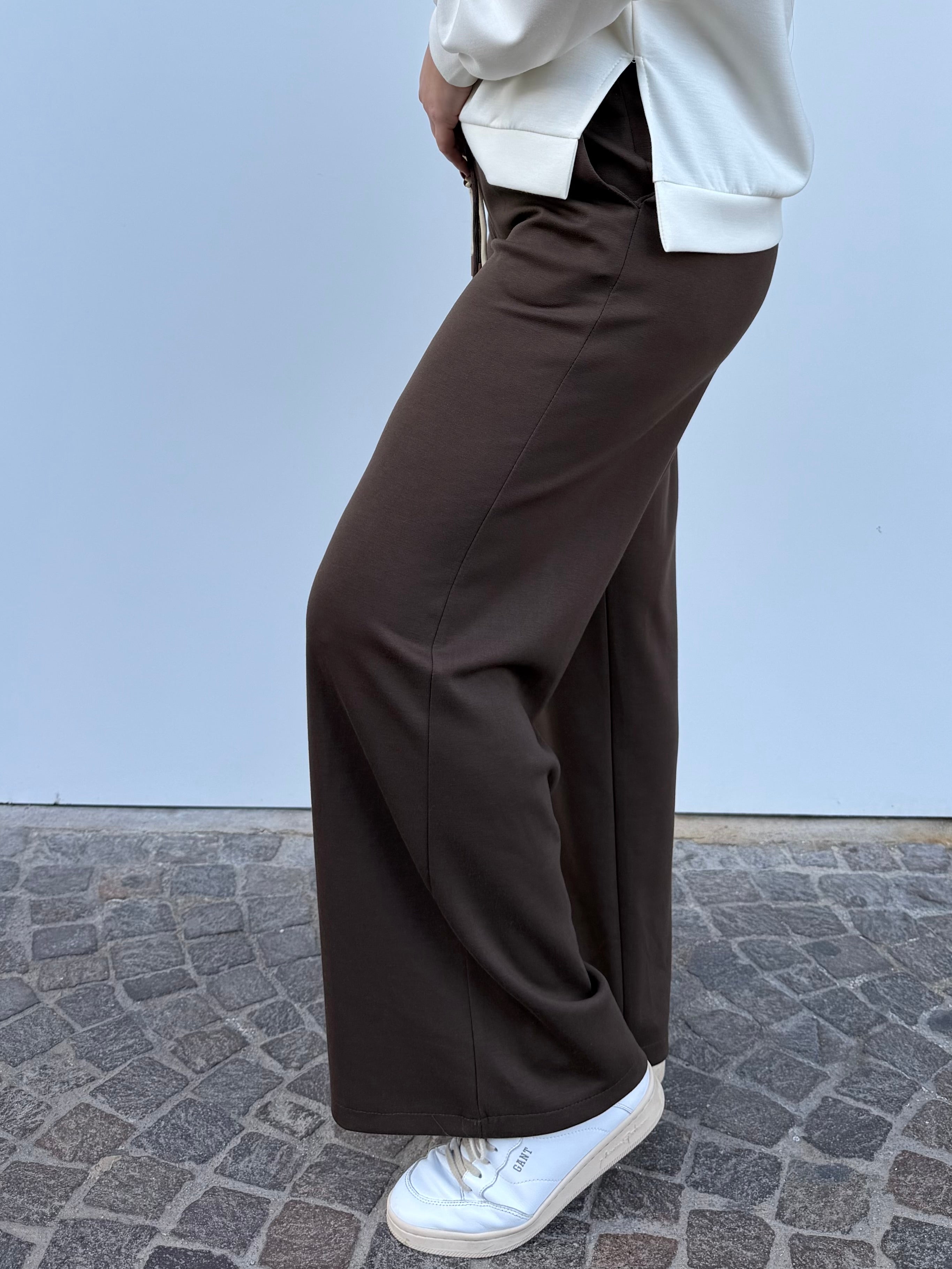 Pantalone tuta a palazzo